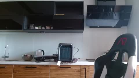 Snapshot of poliglotjoe2 chatting on February 27, 2026, 11:54 am Poliglotjoe2 online show from February 27, 2026, 11:54 am