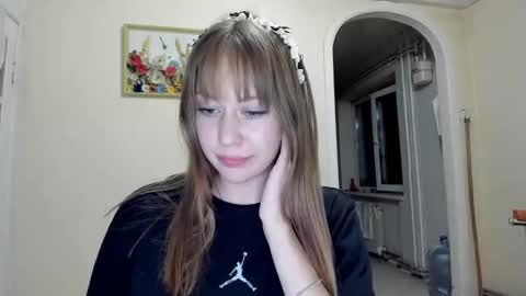 Snapshot of polihoney chatting on May 17, 2026, 6:37 pm Polina online show from May 17, 2026, 6:37 pm