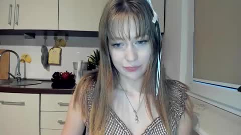 Snapshot of polihoney chatting on June 6, 2026, 6:45 pm Polina online show from June 6, 2026, 6:45 pm