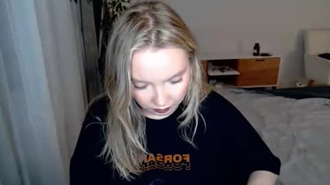 Snapshot of polinajones chatting on June 5, 2026, 5:07 pm PolinaJones online show from June 5, 2026, 5:07 pm