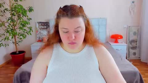 Snapshot of polinasallivan chatting on June 3, 2026, 11:24 am Polina online show from June 3, 2026, 11:24 am