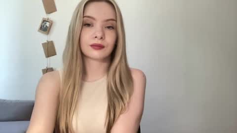polishangel222 online show from July 31, 2026, 12:37 pm
