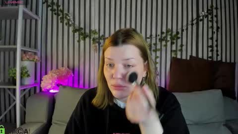 Snapshot of polly__mayer chatting on February 14, 2026, 1:24 am Polly online show from February 14, 2026, 1:24 am