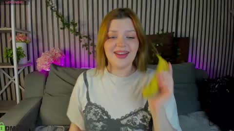 Snapshot of polly__mayer chatting on March 1, 2026, 1:07 am Polly online show from March 1, 2026, 1:07 am