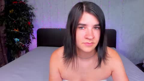 Polly online show from September 17, 2025, 6:04 am