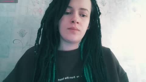 Snapshot of polly_wow chatting on December 16, 2025, 10:20 am Polly online show from December 16, 2025, 10:20 am