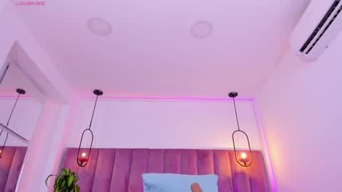 Snapshot of pollybabe_ chatting on June 1, 2026, 11:01 am POLLY online show from June 1, 2026, 11:01 am