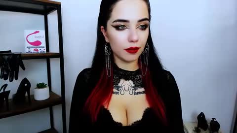 Polly online show from December 7, 2024, 2:09 am