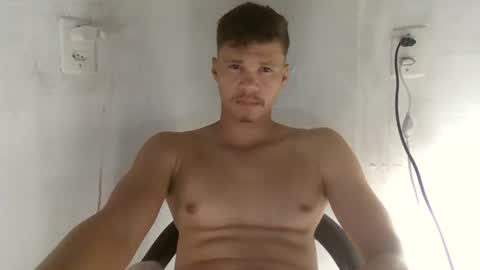 Snapshot of pollyster chatting on February 1, 2026, 2:21 am pollyster online show from February 1, 2026, 2:21 am