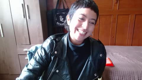 Poly online show from March 7, 2025, 8:33 pm