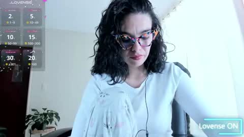Snapshot of polybarnett chatting on June 16, 2026, 5:26 pm paulina barnett online show from June 16, 2026, 5:26 pm