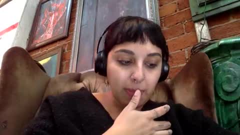 Snapshot of polymamii chatting on February 2, 2026, 7:56 pm polymamii online show from February 2, 2026, 7:56 pm