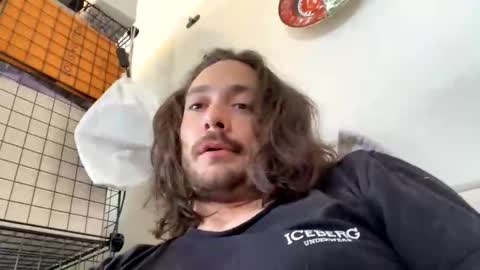 Snapshot of ponzio000 chatting on April 6, 2026, 8:26 am ponzio000 online show from April 6, 2026, 8:26 am