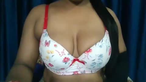 poojalady online show from October 2, 2025, 4:52 am