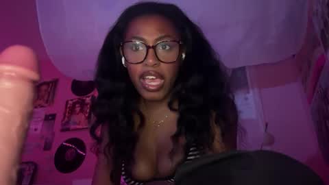 princess online show from February 12, 2025, 4:01 am