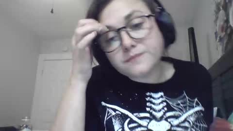 Poppy Stax online show from October 22, 2025, 1:28 am