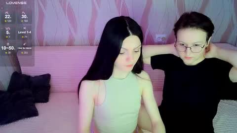 Ana and Tati online show from March 5, 2025, 9:15 pm