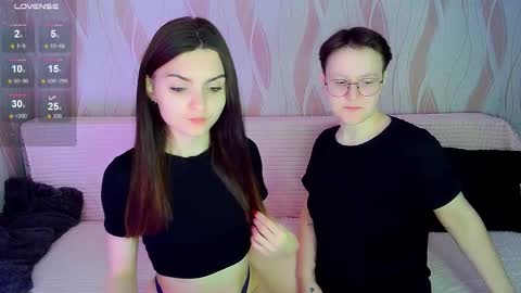 Ana and Tati online show from November 23, 2025, 8:19 pm