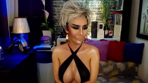 DivaGray online show from February 13, 2026, 1:01 am