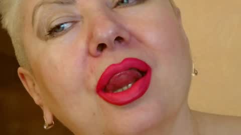 LADY POSH online show from December 27, 2024, 5:52 am