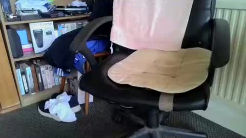 Snapshot of poshman65 chatting on November 10, 2025, 12:04 pm poshman65 online show from November 10, 2025, 12:04 pm