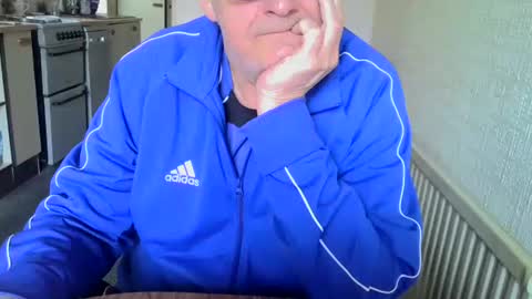 poshman65 online show from February 5, 2026, 12:32 pm