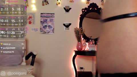 Snapshot of posigore chatting on December 11, 2024, 9:55 pm Anna Goth independient model online show from December 11, 2024, 9:55 pm