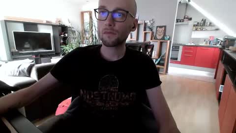 Blou online show from March 14, 2026, 1:16 pm