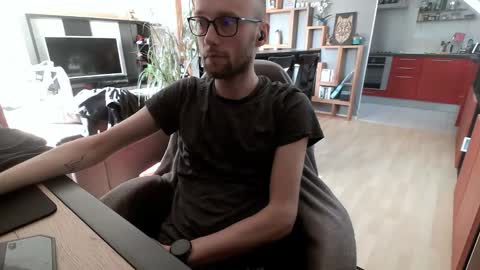 Blou online show from March 21, 2026, 9:03 am