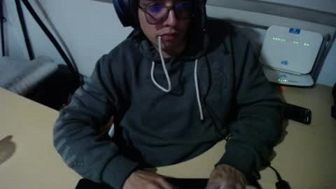 powerfulzeus2 online show from October 25, 2025, 1:57 am