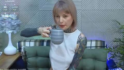 Lola online show from February 28, 2026, 6:03 am