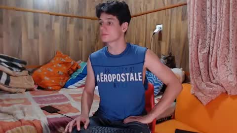 Snapshot of powertwinky chatting on February 5, 2025, 1:58 am chris independent online show from February 5, 2025, 1:58 am