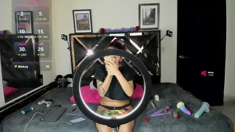 Snapshot of poyson_ivy1 chatting on May 15, 2026, 12:17 am poyson_ivy1 online show from May 15, 2026, 12:17 am