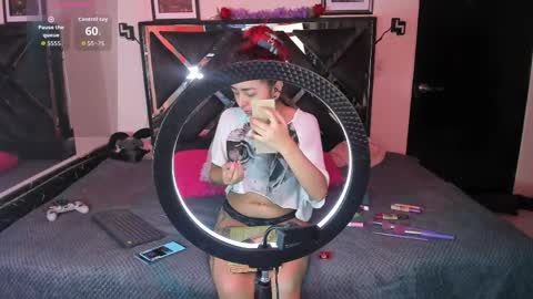Snapshot of poyson_ivy1 chatting on May 29, 2026, 12:08 am poyson_ivy1 online show from May 29, 2026, 12:08 am