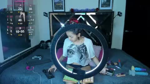 Snapshot of poyson_ivy1 chatting on June 2, 2026, 12:12 am poyson_ivy1 online show from June 2, 2026, 12:12 am