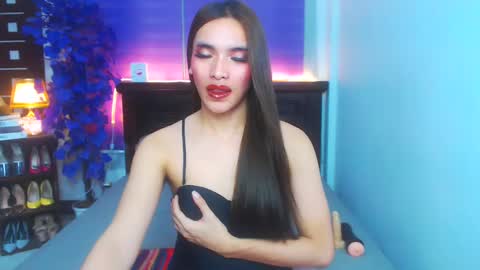 preciosa_banks69 online show from March 6, 2025, 5:43 pm