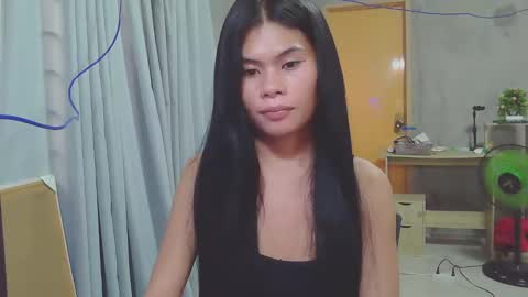 precious_athena online show from February 7, 2025, 8:11 am