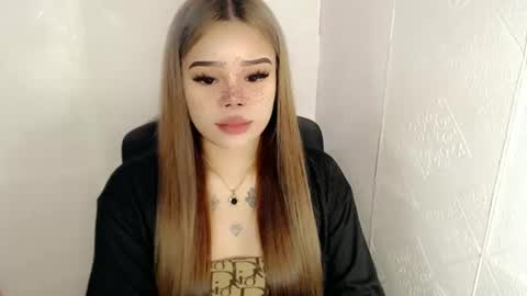 MAXXINE online show from February 26, 2025, 11:37 pm