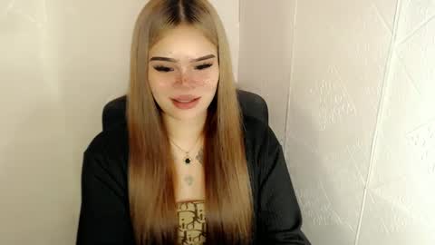 MAXXINE online show from March 11, 2025, 7:04 am