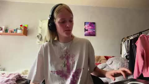 Lisa online show from July 9, 2026, 8:29 am