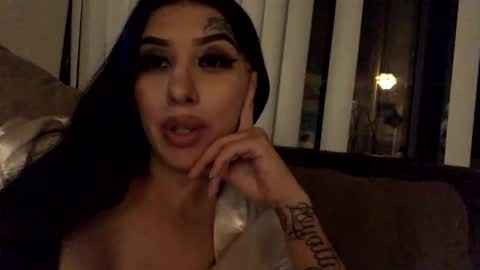 preciousmami online show from October 24, 2025, 7:27 am