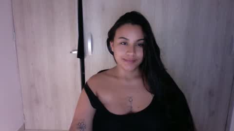 Snapshot of preggo_fantasy chatting on September 15, 2025, 4:34 am preggo_fantasy online show from September 15, 2025, 4:34 am
