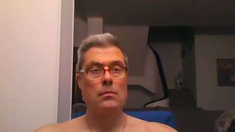 Snapshot of prendimisubito chatting on April 19, 2026, 9:39 pm prendimisubito online show from April 19, 2026, 9:39 pm