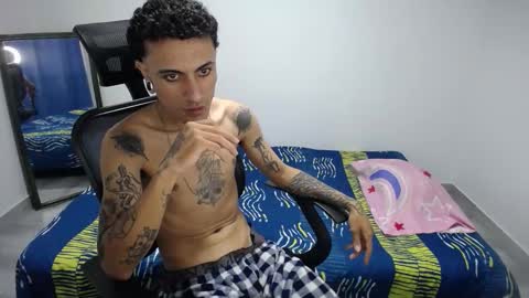 Plux online show from November 22, 2025, 5:56 pm