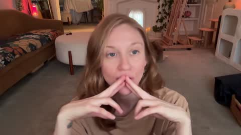 Pretend online show from November 6, 2025, 12:55 am