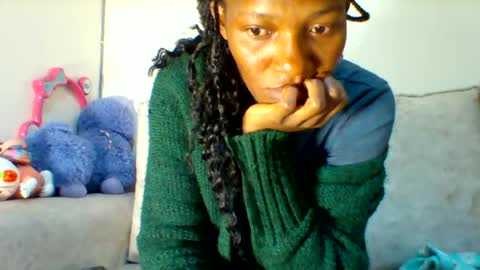 prettie_petitee online show from July 8, 2026, 12:04 am