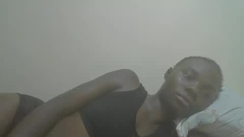 Snapshot of prettiest_doll chatting on December 13, 2025, 7:53 pm prettiest_doll online show from December 13, 2025, 7:53 pm