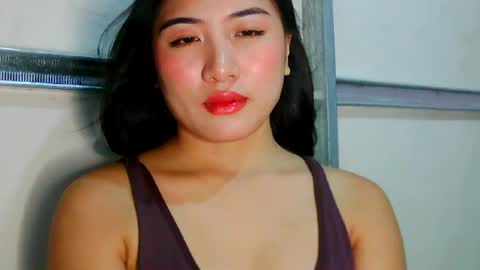 pretty_am online show from June 17, 2026, 4:52 pm