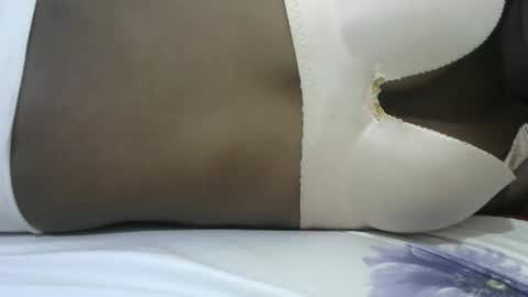 pretty_avena online show from November 9, 2025, 8:01 am