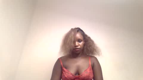 Snapshot of pretty_curvy99 chatting on May 2, 2026, 6:13 pm pretty_curvy99 online show from May 2, 2026, 6:13 pm